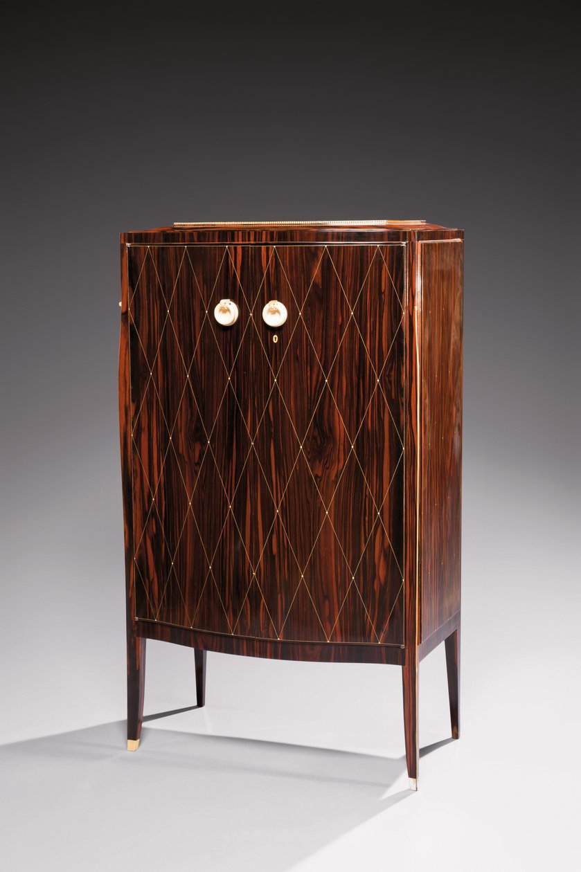 Cabanel chiffonier, 1921-22 körül alkotó: Jacques Emile Ruhlmann