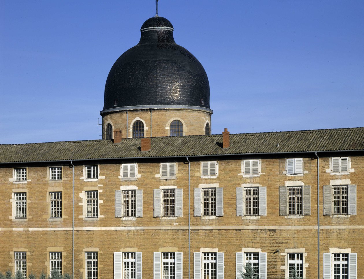 Barokk építészet: a Hotel Dieu kupolája (18. század), Jacques Germain (Jacques-Germain) Soufflot (1713-1780) építész munkája. Macon, Saone és Loire (Saone-et-Loire) (71). alkotó: Jacques Germain Soufflot