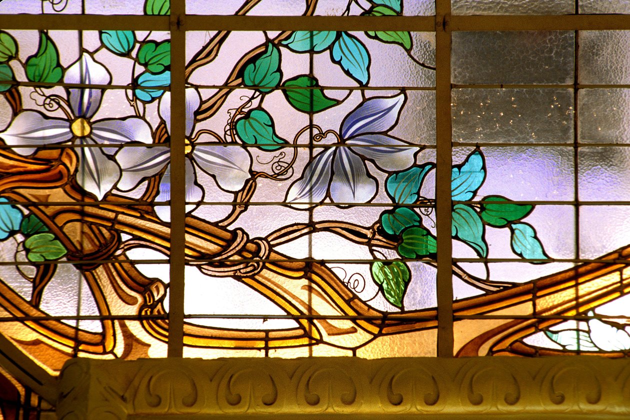 Nancy (54. osztály), szecessziós, „” La verriere aux Clematites”” (1901) - részlet, Jacques Gruber (1870-1936) ólomüvege, Credit Lyonnais, rue St Georges alkotó: Jacques Gruber