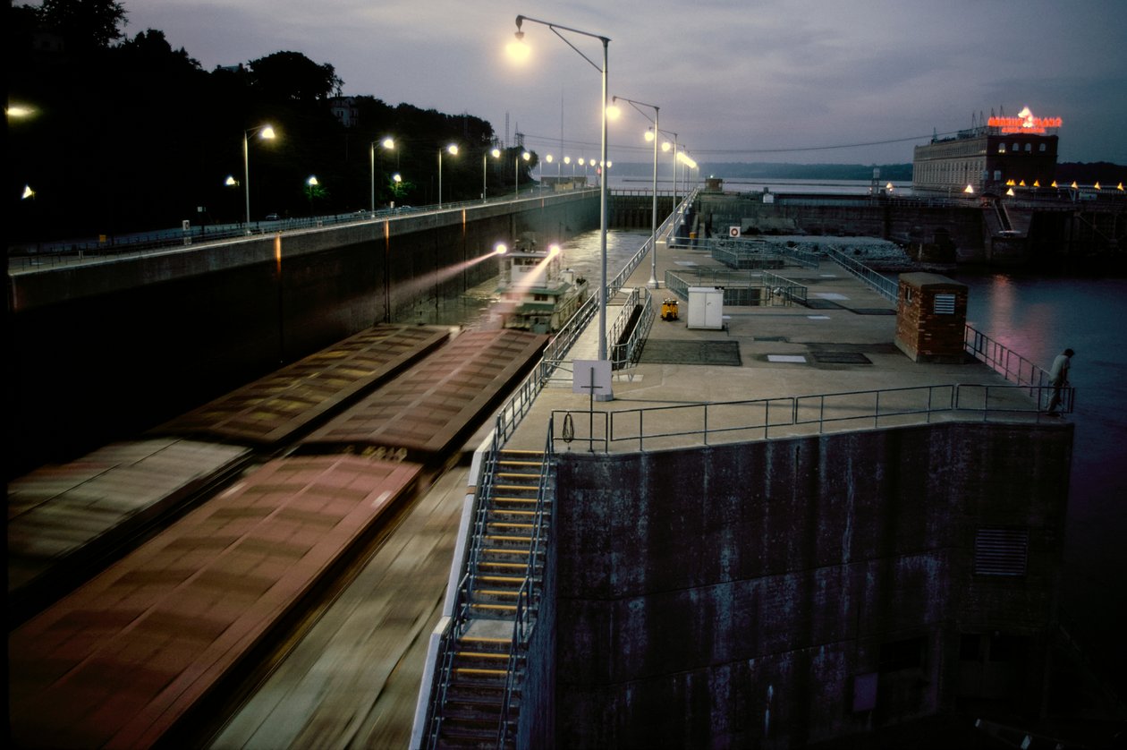  alkotó: James L Stanfield