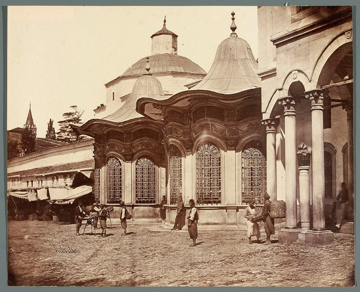 Mahmud szultán kútja, Tophane alkotó: James Robertson