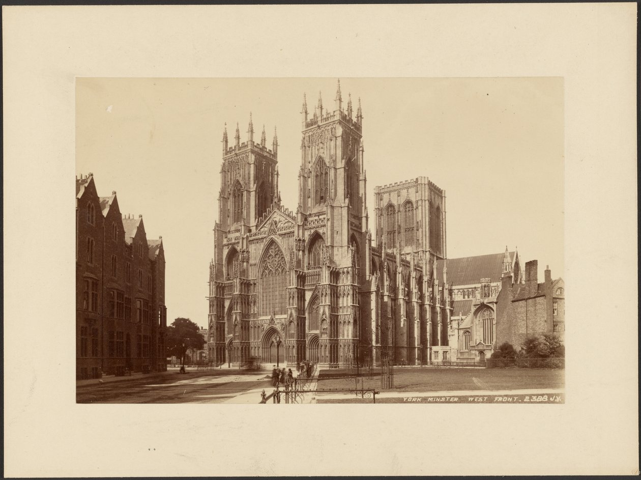 York Minster, nyugati front alkotó: James Valentine