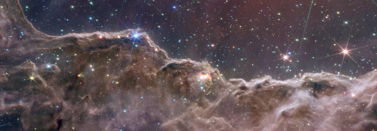 Kozmikus sziklák a Carina-ködben (NIRCam és MIRI összetett kép) alkotó: James Webb Space Telescope (NASA)