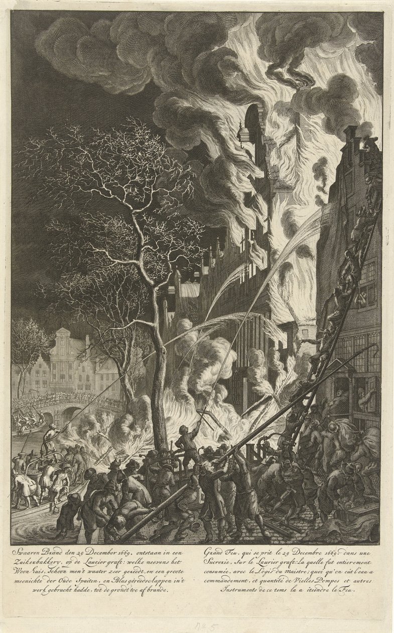 Tűz a Lauriergrachton Amszterdamban, 1669 Az 1669. december 29-i heves tűzvész egy cukorpékségben keletkezett, a Laurier grafton (…) / Grand feu, qui se prit le 29 decembre 1669. dans une sucrerie, sur le Laurier graft (…) (cím a tárgyon) alkotó: Jan van der Heyden (attributed to)