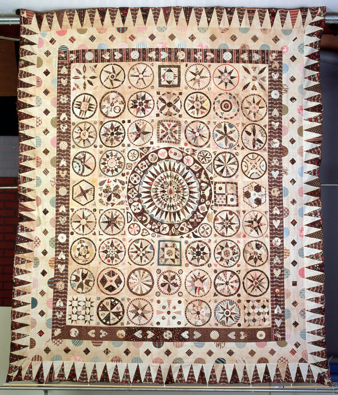 Patchwork ágytakaró, Írország, 1850-60 (textil) alkotó: Jane Pizar