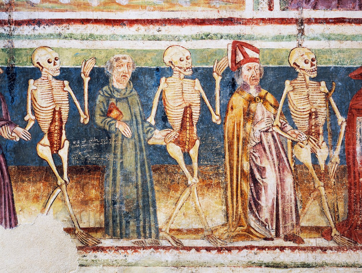 Hrastovlje erődtemplom, Szentháromság-templom, Halál kísérő püspök és szerzetes, Haláltánc (1490), részlet Janez Iz Kastva, Szlovénia freskóiból alkotó: Janez Kastav