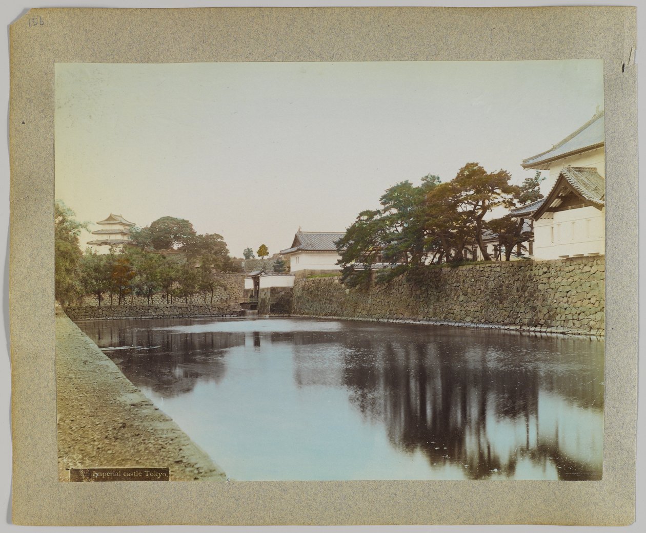 Imperial Castle, Tokió, Japán (kézzel színezett fekete-fehér fotó) alkotó: Japanese Photographer