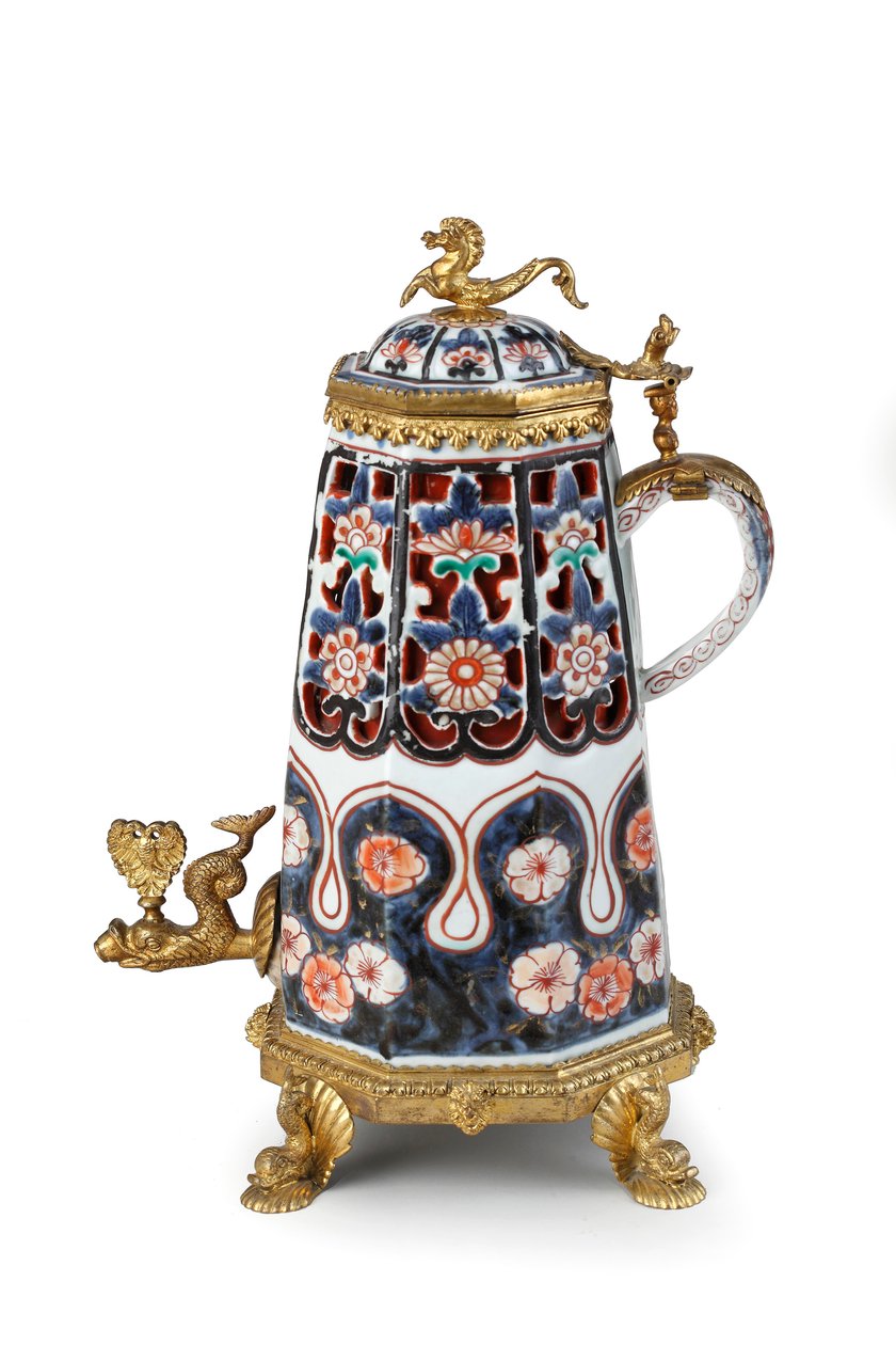 Ritka, elegánsan felszerelhető Imari kávéskanna és fedél (kerámia) alkotó: Japanese School