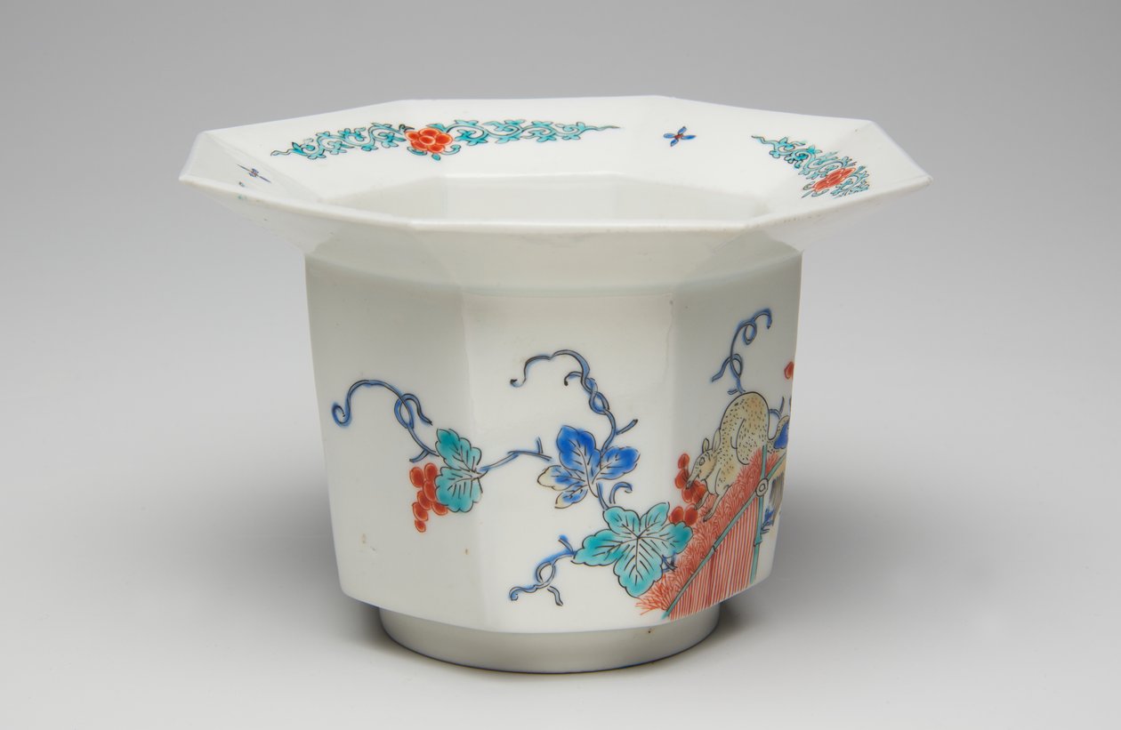 Csésze, 17. század vége – 18. század eleje (Kakiemon, porcelán mázas zománccal) alkotó: Japanese School