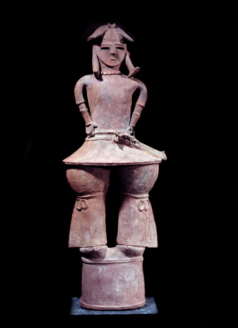 Japán művészet: haniwa (temetési szobor) egy harcos sisakos, terrakottában állva. Nap. 1,12 m Epoque Kofun (i.sz. 350-550) Párizs, Musee Guimet, Musee national des Arts Asians. alkotó: Japanese School