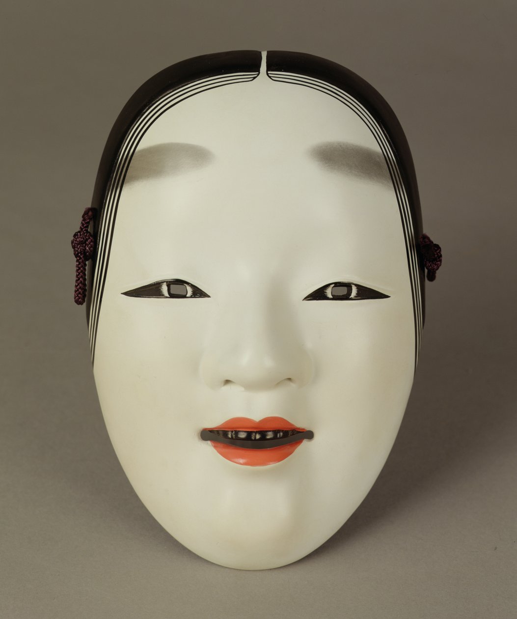 Noh színházi maszk egy fiatal nőről, japán alkotó: Japanese School