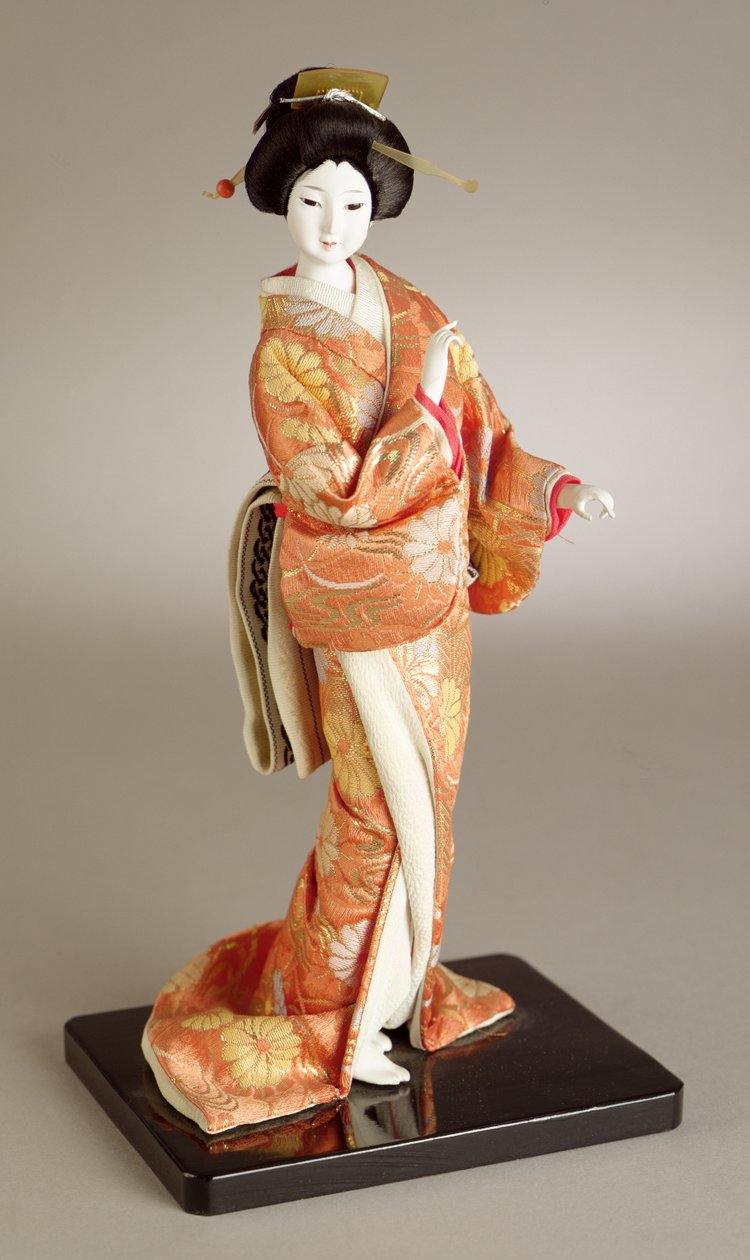 Álló hölgy baba, japán alkotó: Japanese School