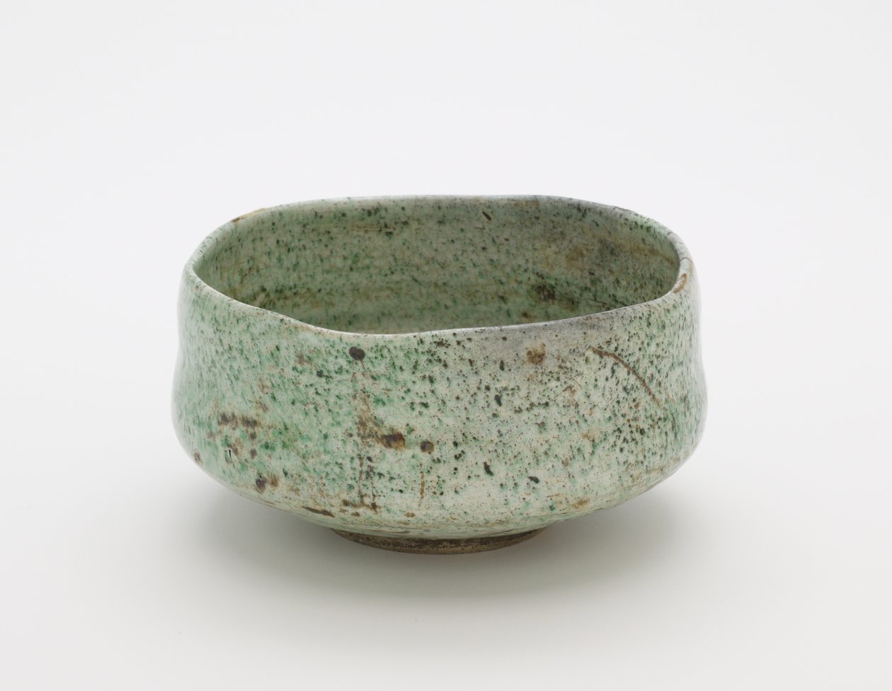 Teástál hamis Raku pecséttel, ismeretlen Raku edényműhely alkotó: Japanese School