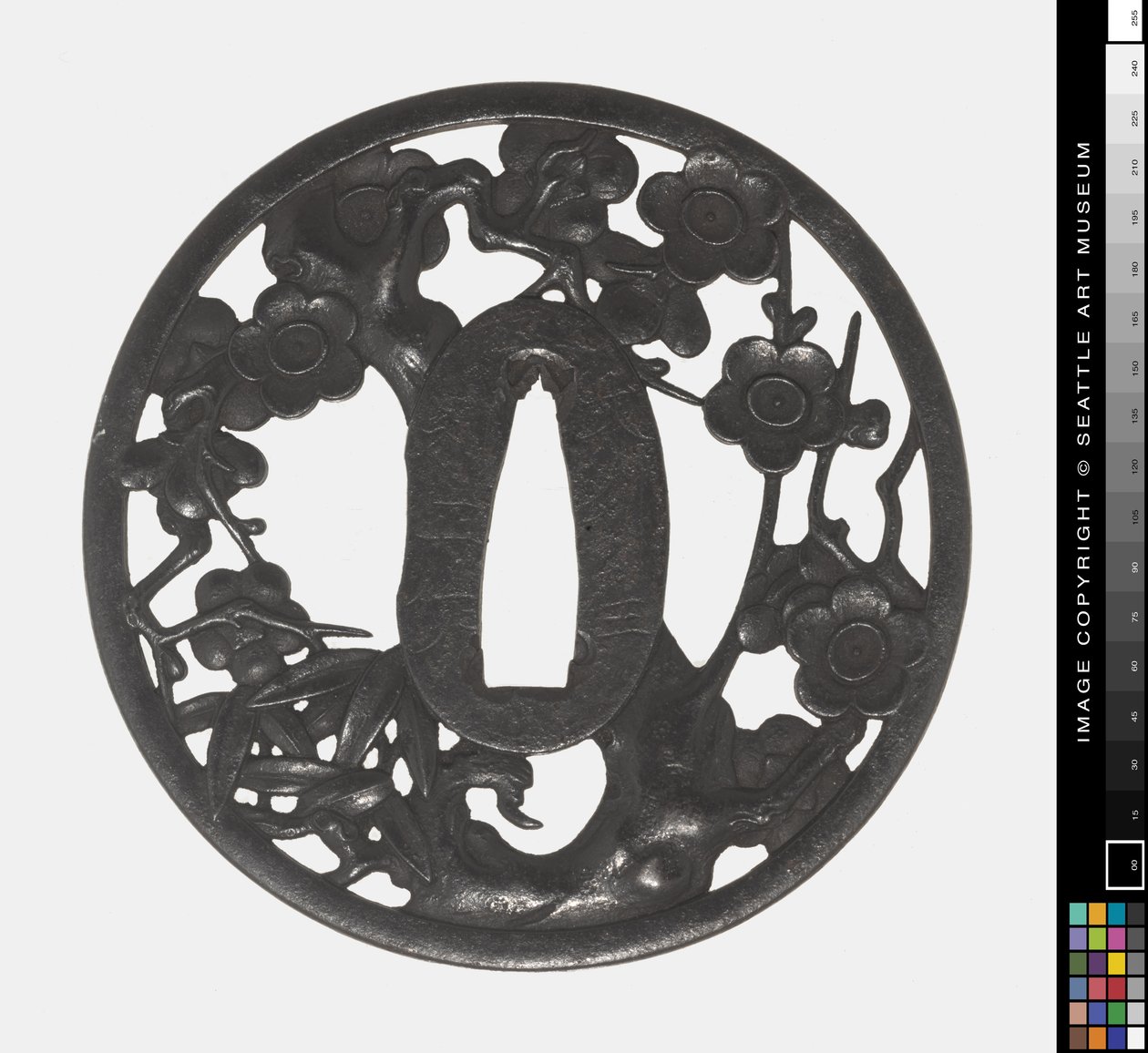 Tsuba: Virágzó cseresznye ága, korai 18. század (vas) alkotó: Japanese School