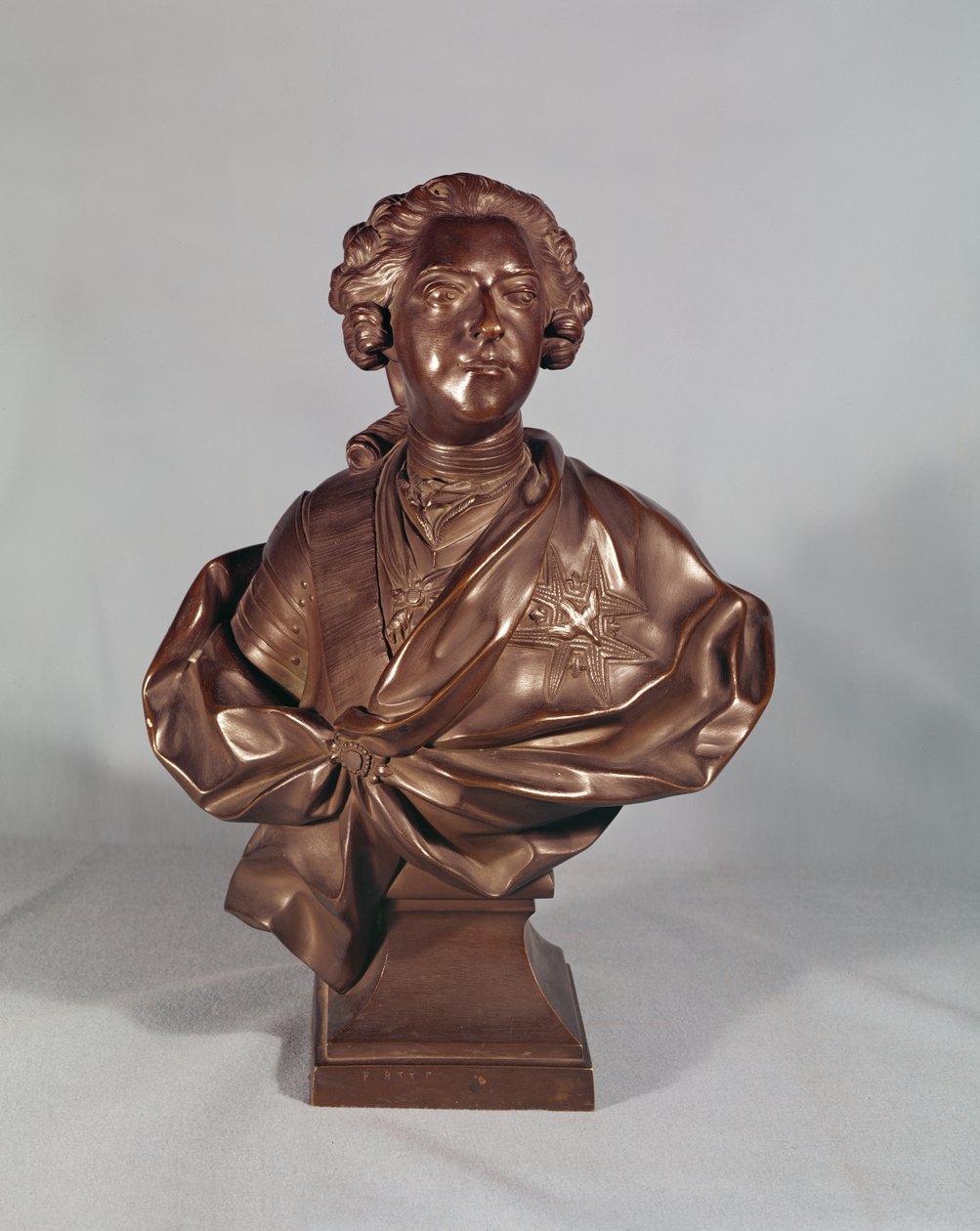 XV. Lajos mellszobra (1710-74) 1751 (bronz) alkotó: Jean Baptiste II Lemoyne