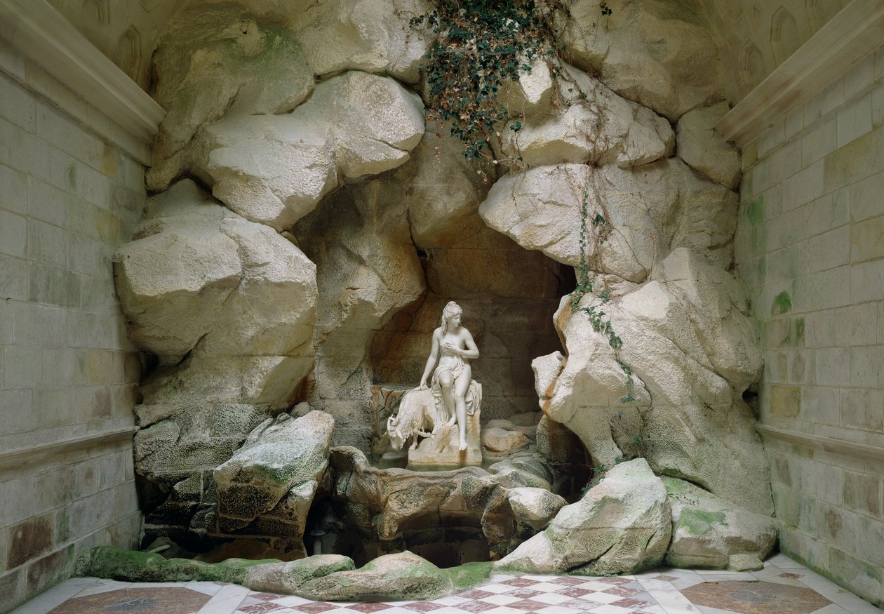 A Laiterie de la Reine barlangja, 1785-ben épült fotó alkotó: Jean Thevenin
