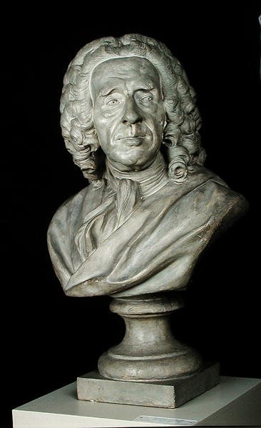 Bernard Le Bouvier de Fontenelle mellszobra (1657-1757) alkotó: Jean Baptiste II Lemoyne