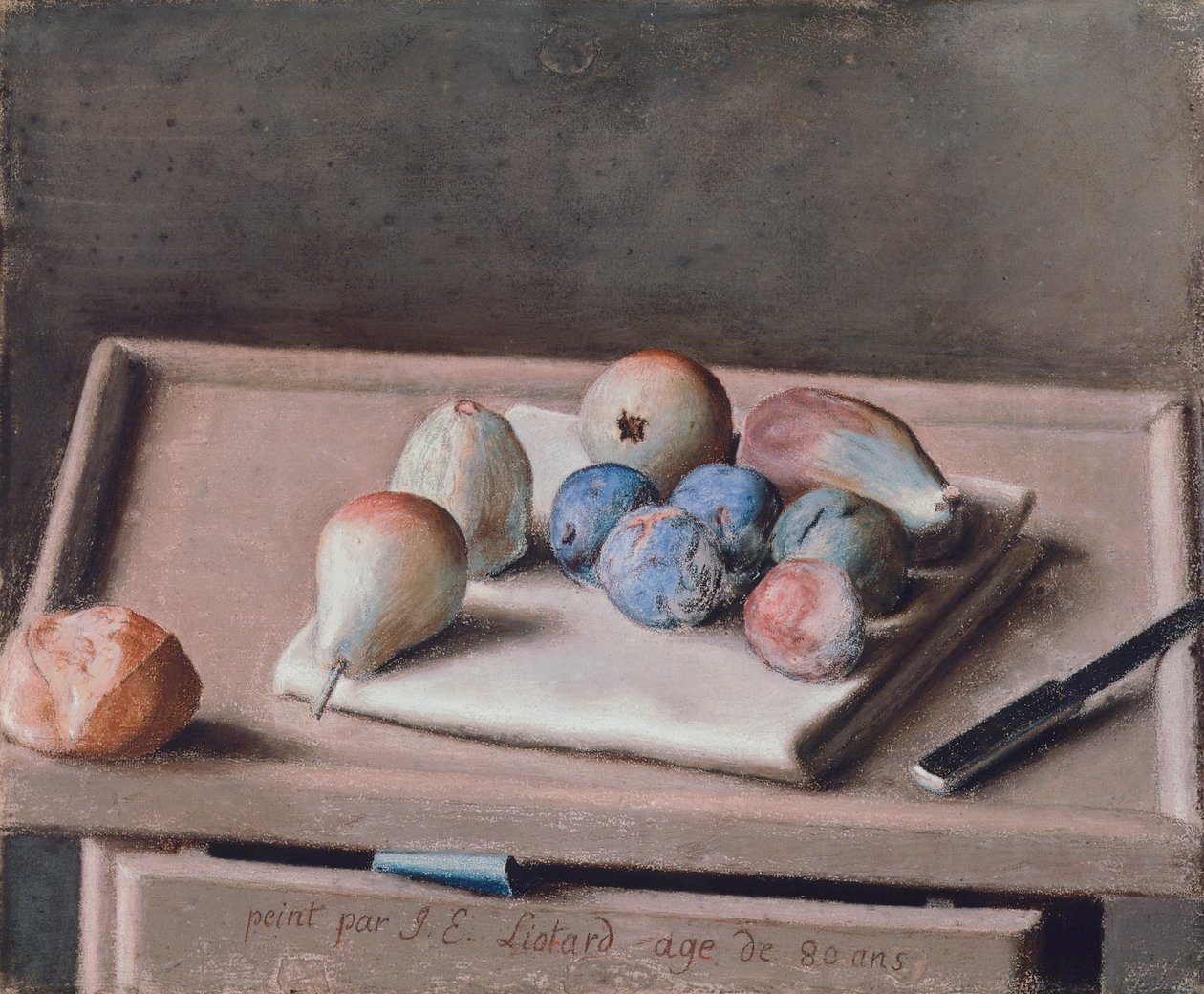 Csendélet körtével, fügével, aszalt szilvával, zsemlével és késsel az asztalon alkotó: Jean Étienne Liotard
