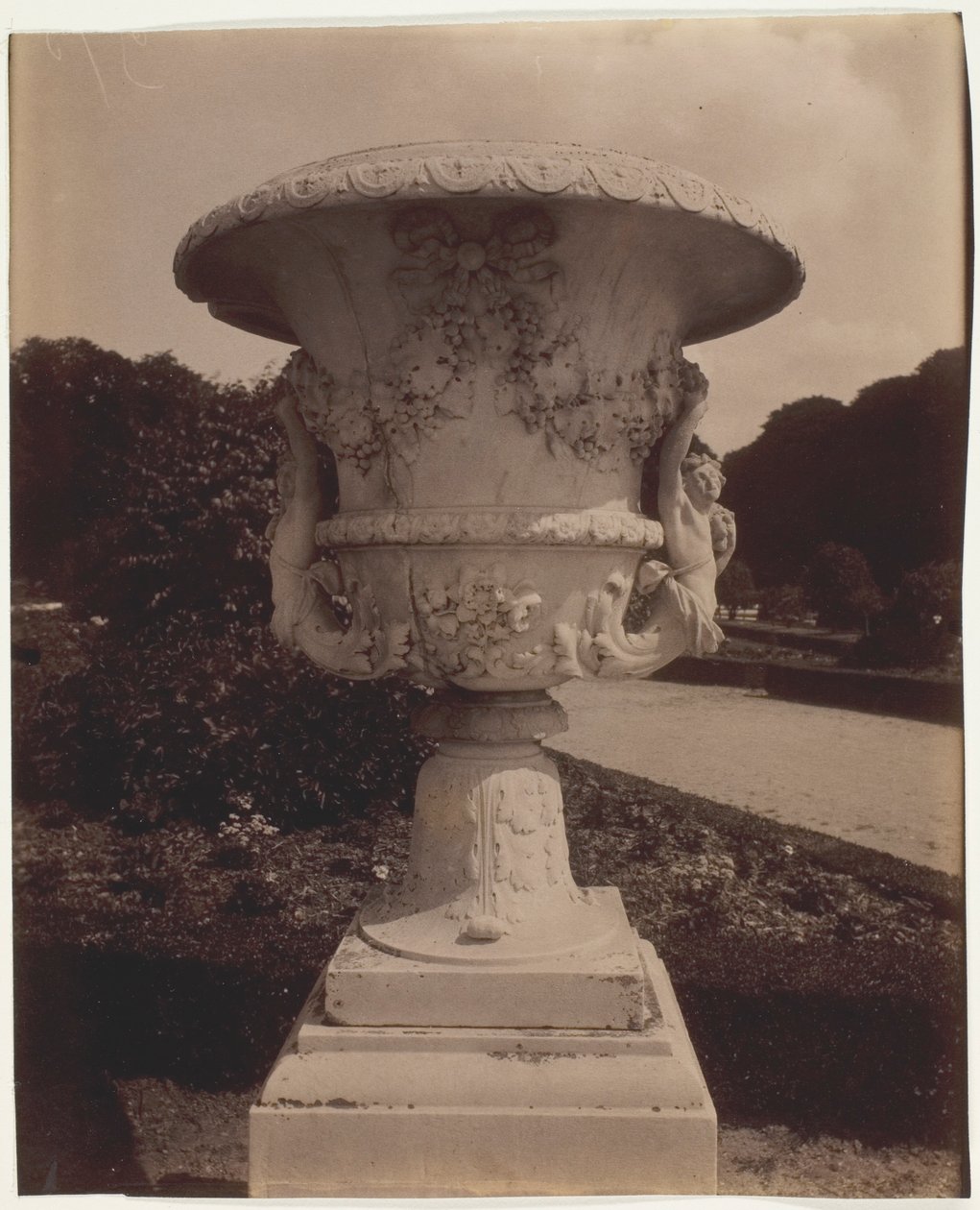 Versailles, (Váza) alkotó: Jean Eugène Auguste Atget