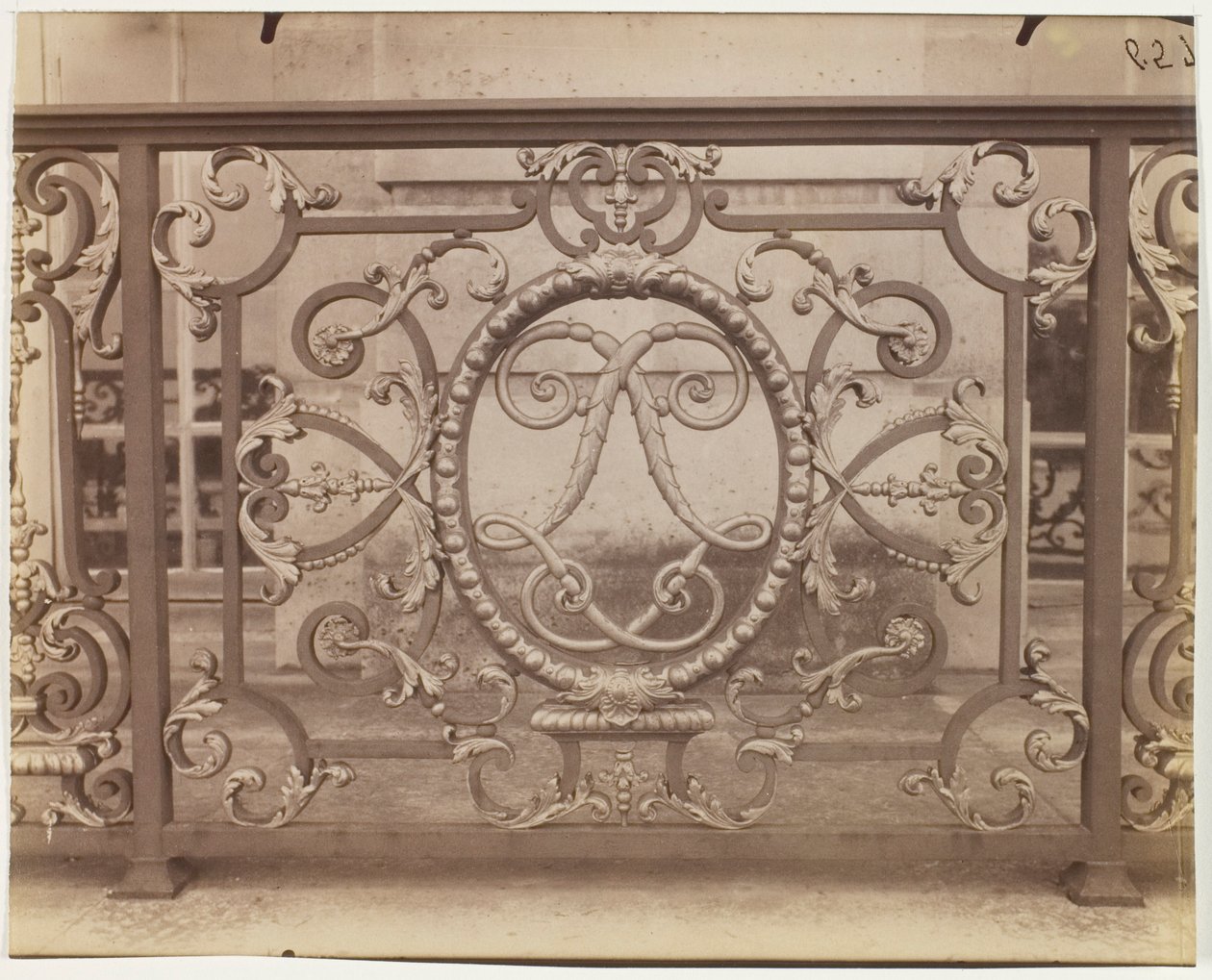 Versailles, Grille du Chateau alkotó: Jean Eugène Auguste Atget