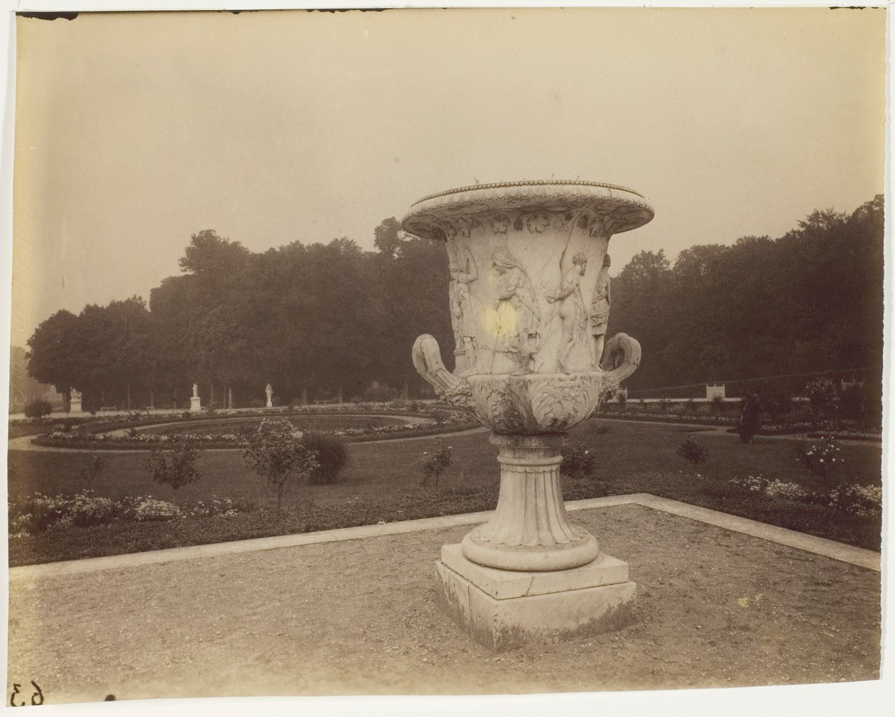 Versailles, Cornu váza alkotó: Jean Eugène Auguste Atget
