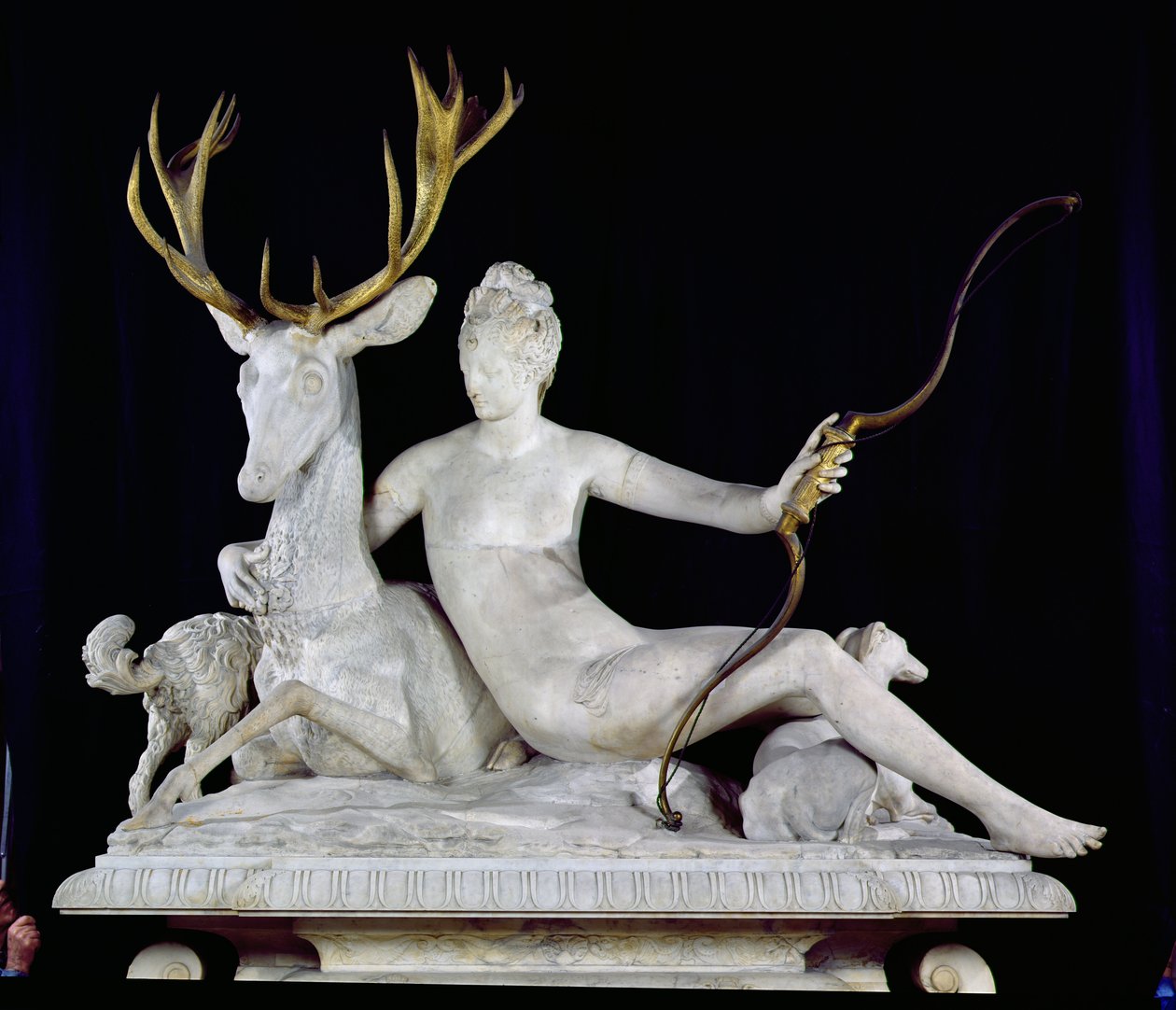 Diana szarvasra szerelve (márvány és bronz) (lásd még: 148837) alkotó: Jean Goujon