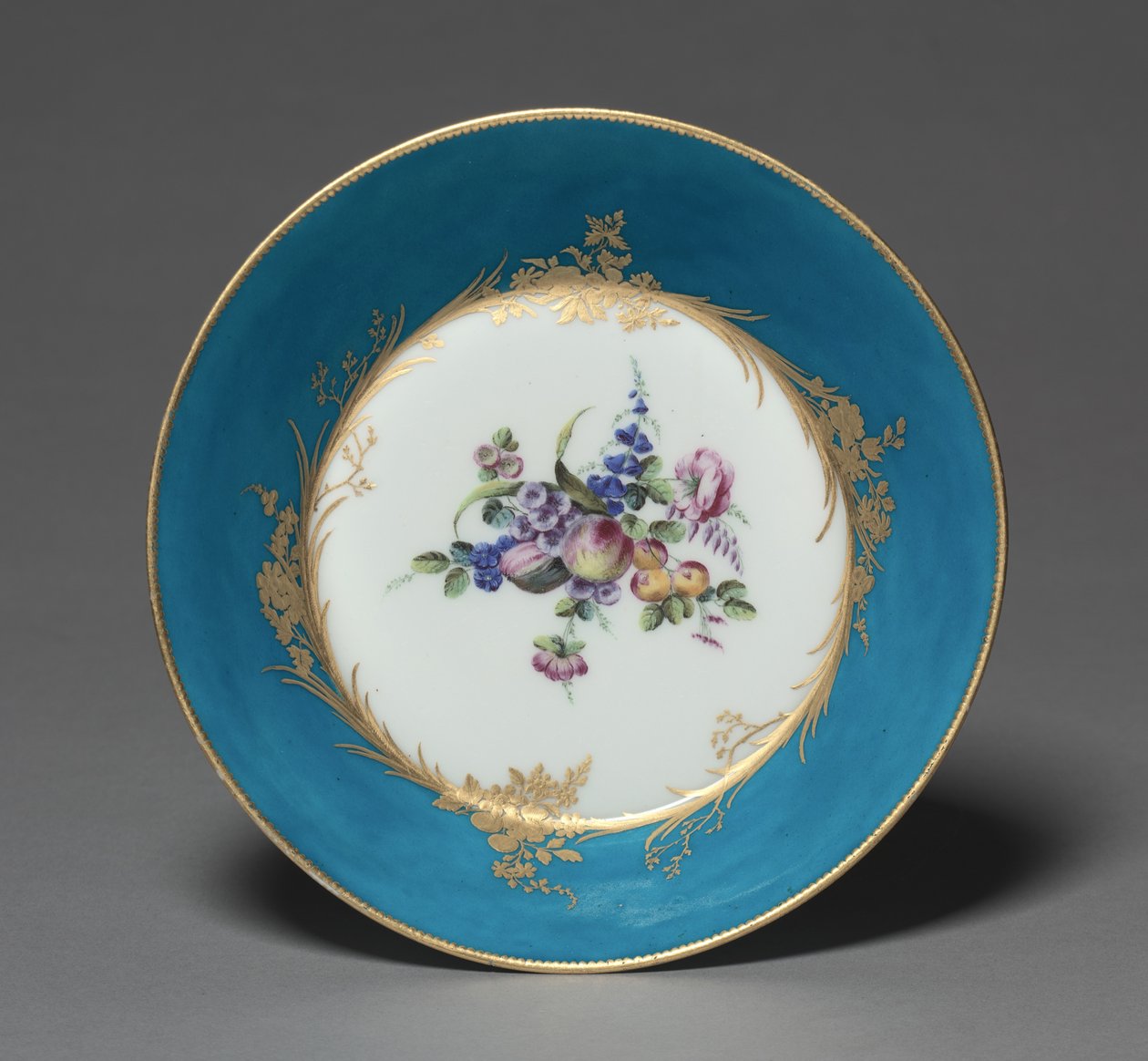 Csészealj, gyártó Vincennes Factory, Franciaország, 1753 alkotó: Jean Jacques Siou