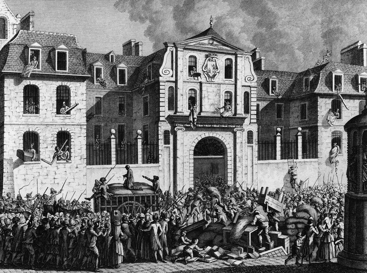 Francia forradalom: A forradalmárok 1789. július 13-án, hétfőn kirabolták a Saint Lazare házat Párizsban. Berthaut metszete Prior után. Párizs, a Forradalomtörténeti Intézet könyvtára alkotó: Jean Louis II (after) Prieur
