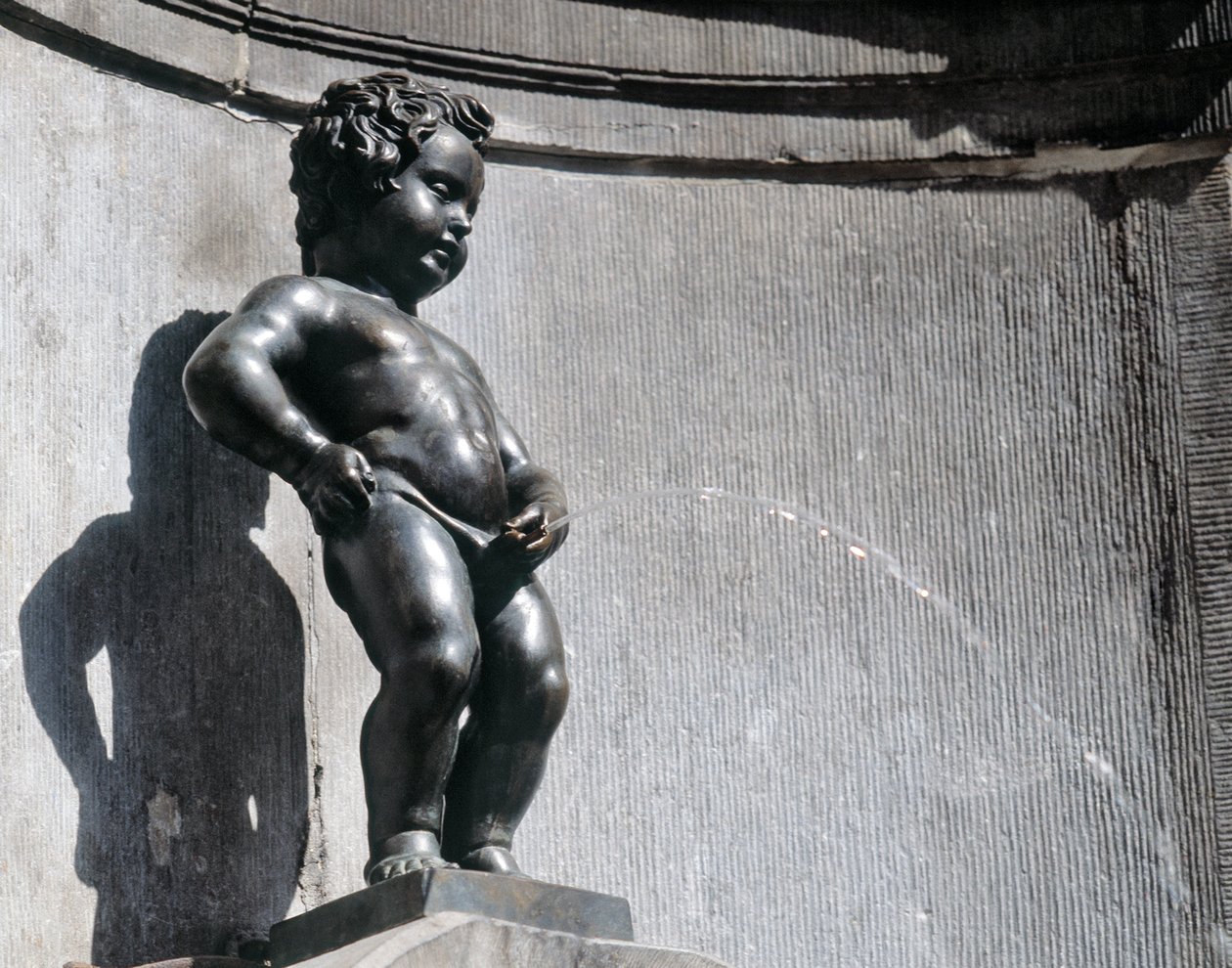 Manneken Pis, 1619 bronz alkotó: Jerome the Elder Duquesnoy