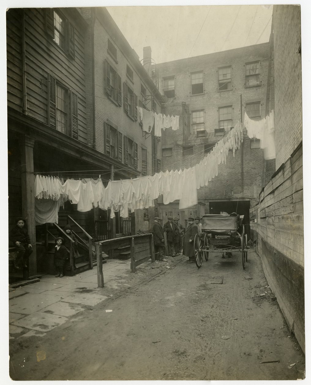 11 Christopher Street, Greenwich Village, New York, USA, 1917-20 körül (zselatin ezüst fotó) alkotó: Jessie Tarbox Beals