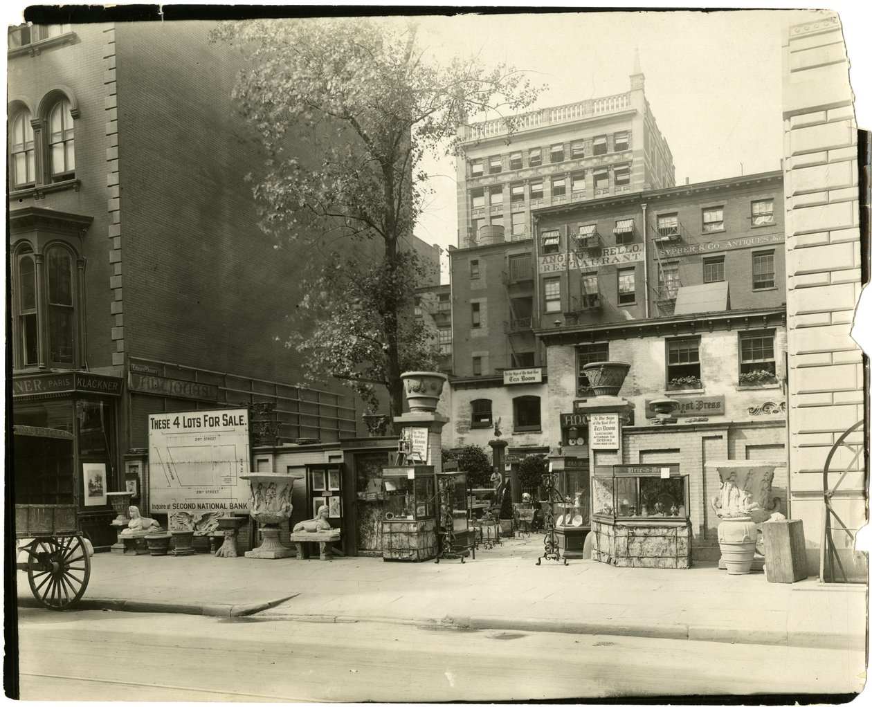 28th St a Broadway és a Fifth Avenue között, 1905-1918 körül (zselatin ezüst fotó) alkotó: Jessie Tarbox Beals