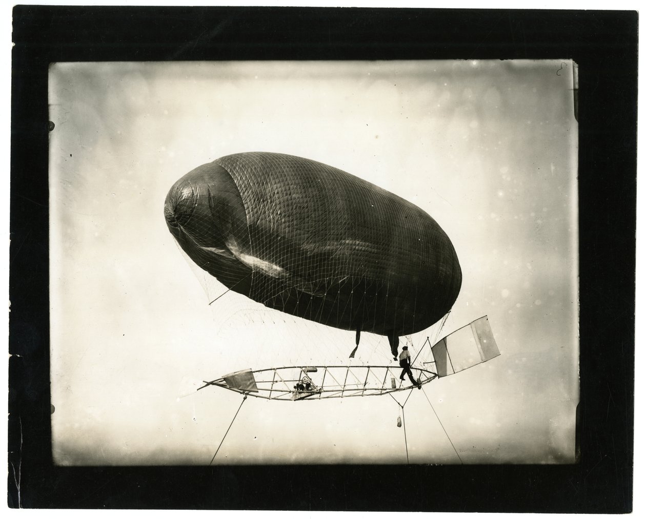 Léghajó "California Arrow" alkotó: Jessie Tarbox Beals