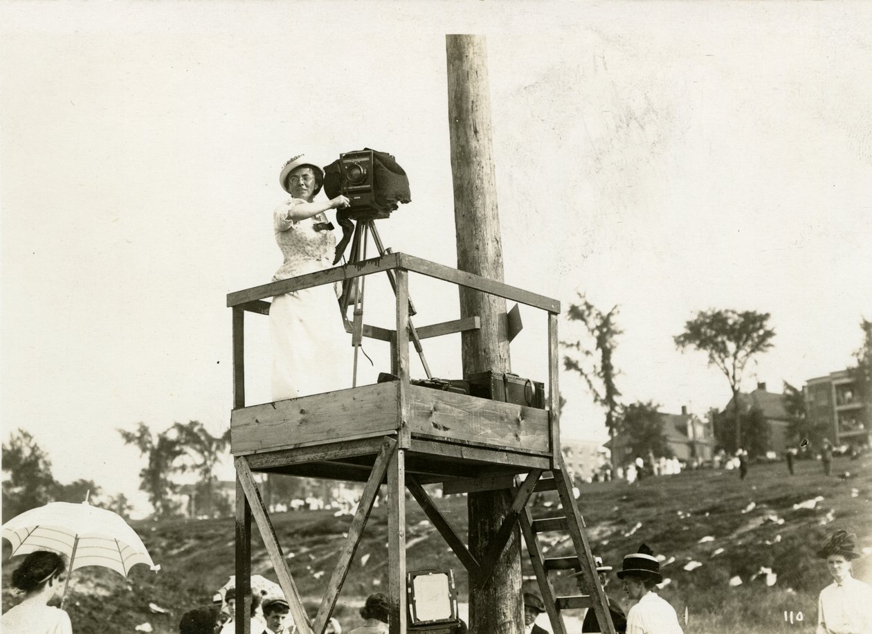 Beals munka közben, 1905-40 körül alkotó: Jessie Tarbox Beals