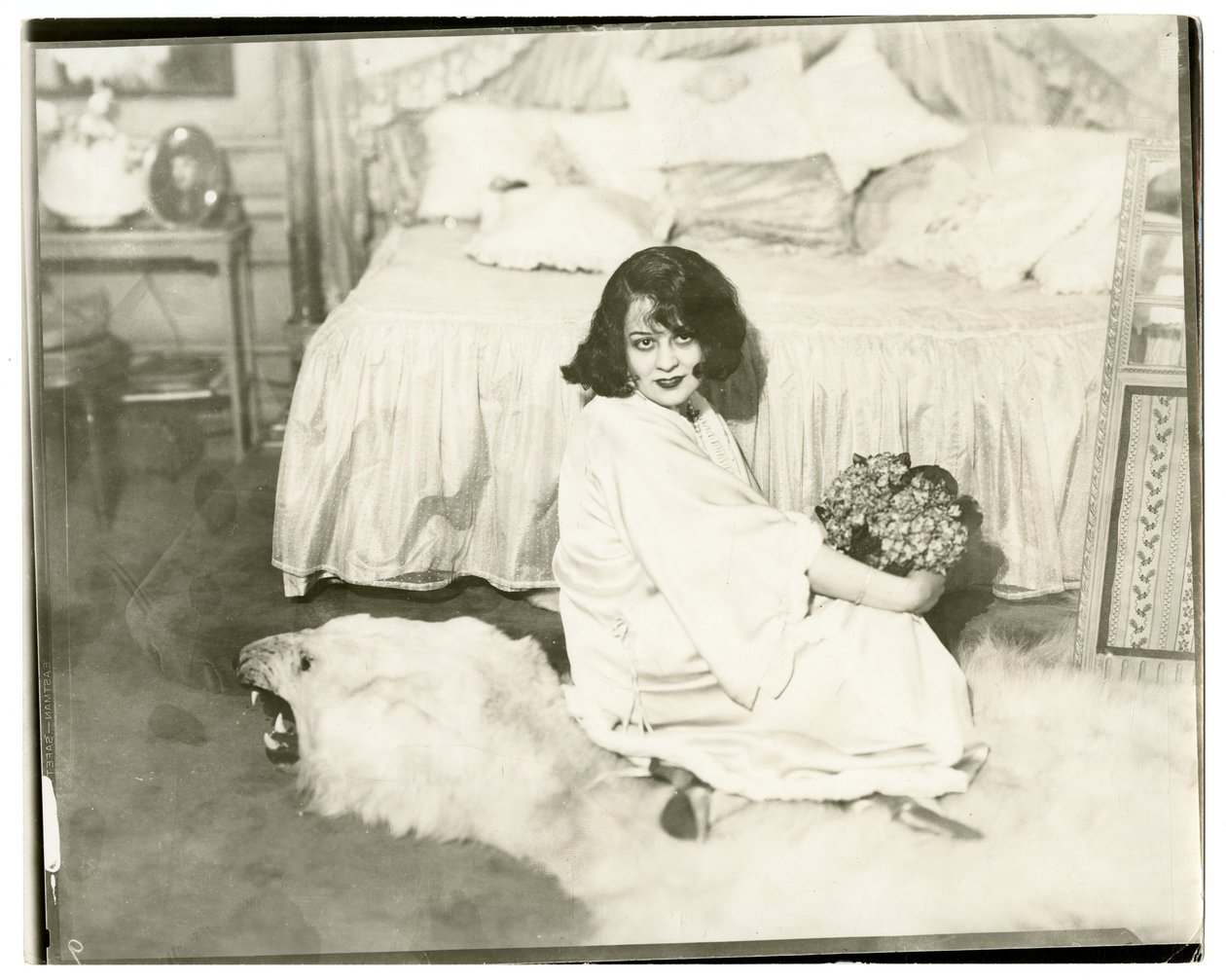 Lenore Ulric, 1915-28 körül (zselatin ezüst fotó) alkotó: Jessie Tarbox Beals