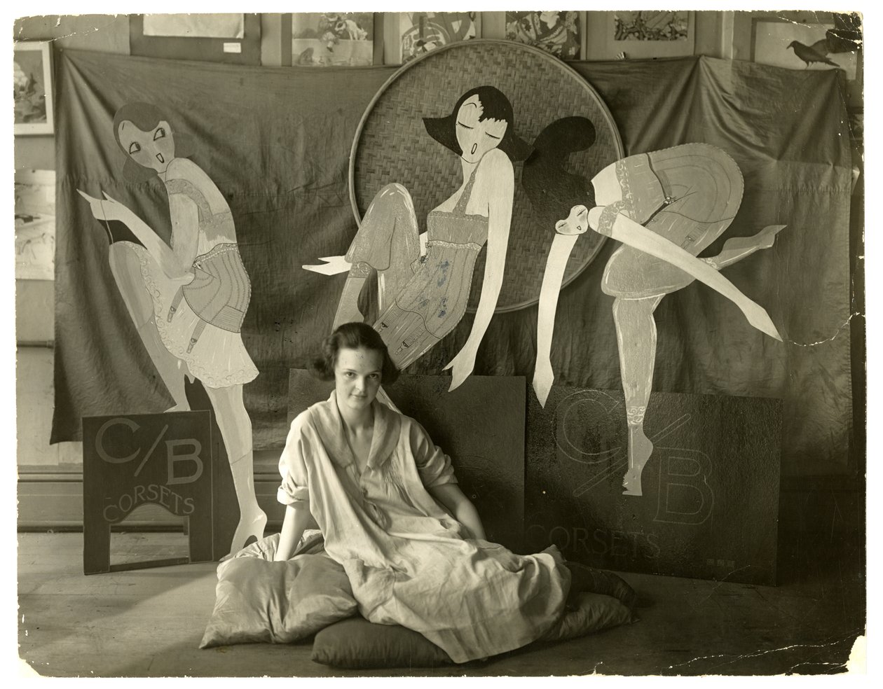Lin a boltjában, Greenwich Village, New York, USA, 1916-20 körül (zselatin ezüst fotó) alkotó: Jessie Tarbox Beals