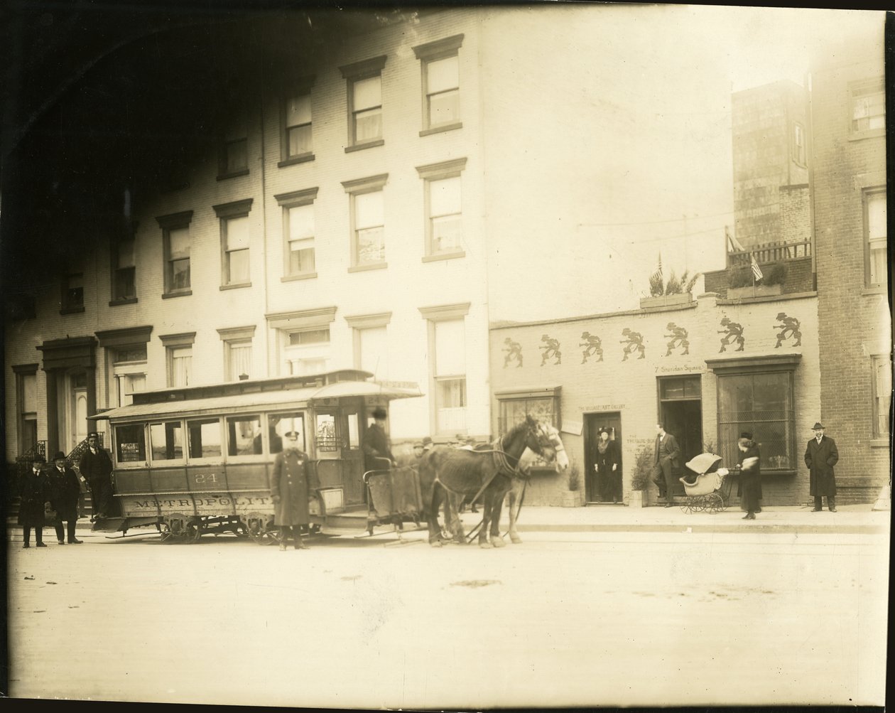 Sheridan Square, New York, USA, 1905-40 körül (zselatin ezüst fotó) alkotó: Jessie Tarbox Beals