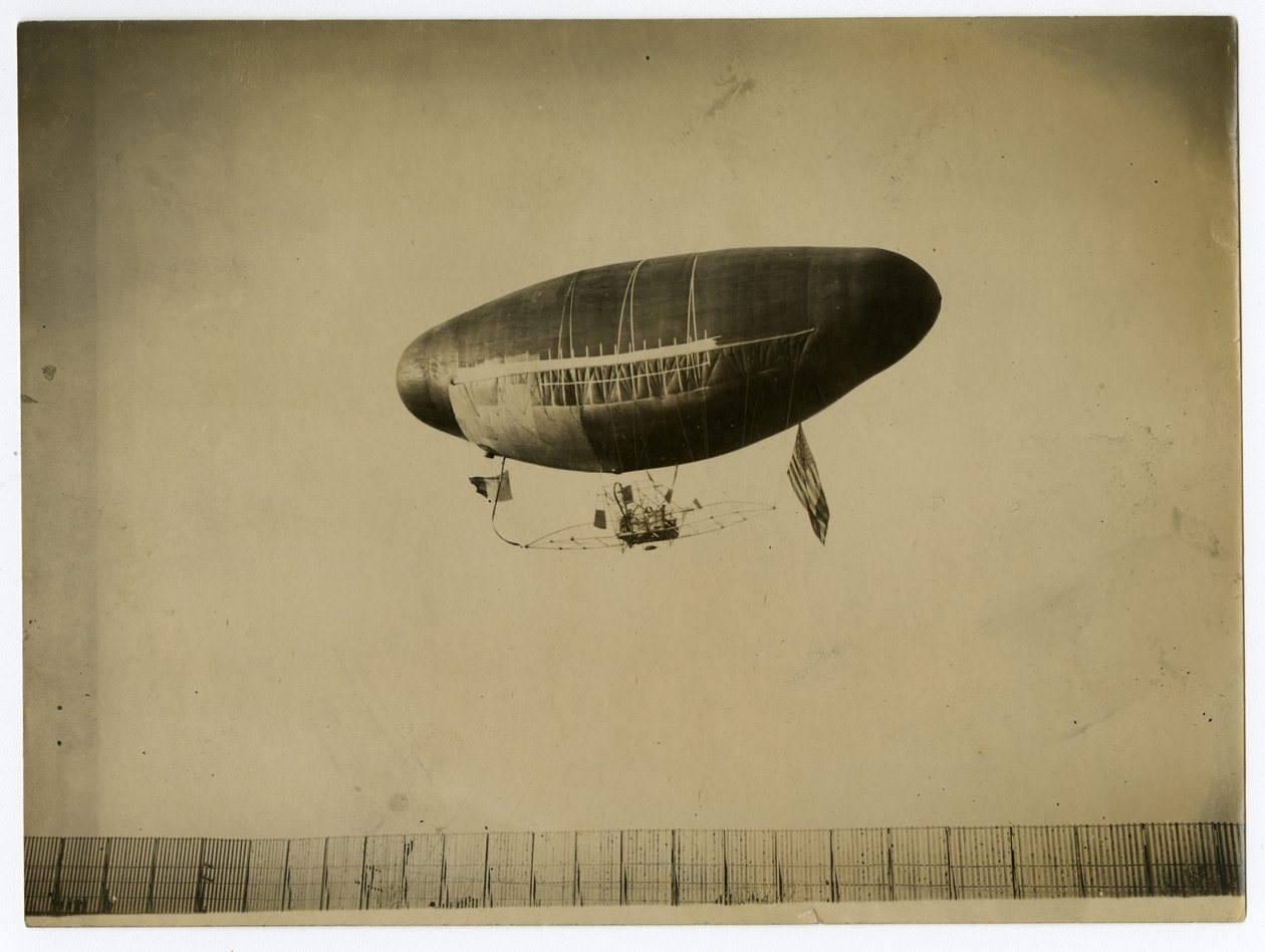 "Ville de St Mande" léghajó alkotó: Jessie Tarbox Beals