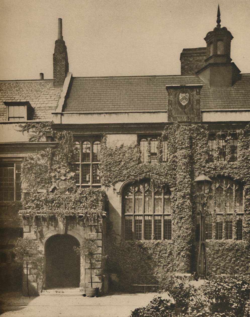 Nagyterem, ahol a Charterhouse testvérei vacsoráznak, 1935. alkotó: Joel