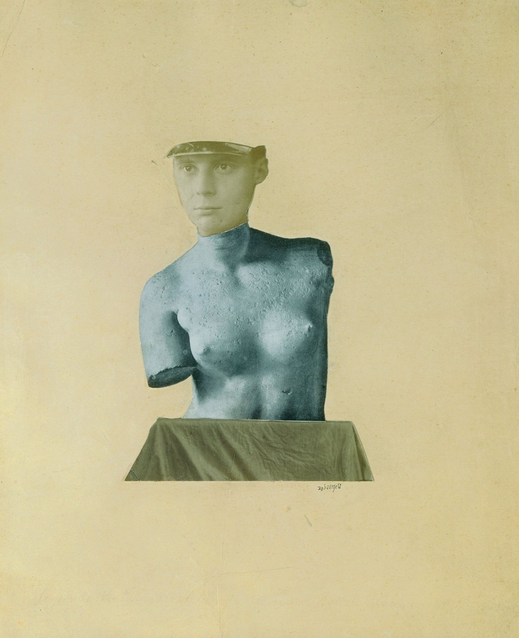 Typique amalgame vertical du Dada Baargeld – Tipikus függőleges rendetlenség, mint a Dada Baargeld ábrázolása – Johannes Theodor Baargeld (Zentrodada) (1892-1927). Vegyes technika a fedélzeten alkotó: Johannes Baargeld