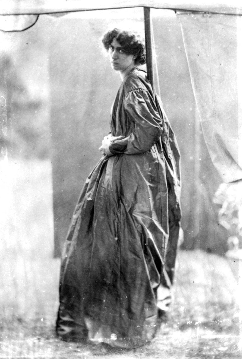 Jane Morris, Dante Gabriel Rossetti pózában, 1865 (albumin nyomat) alkotó: John R. Parsons