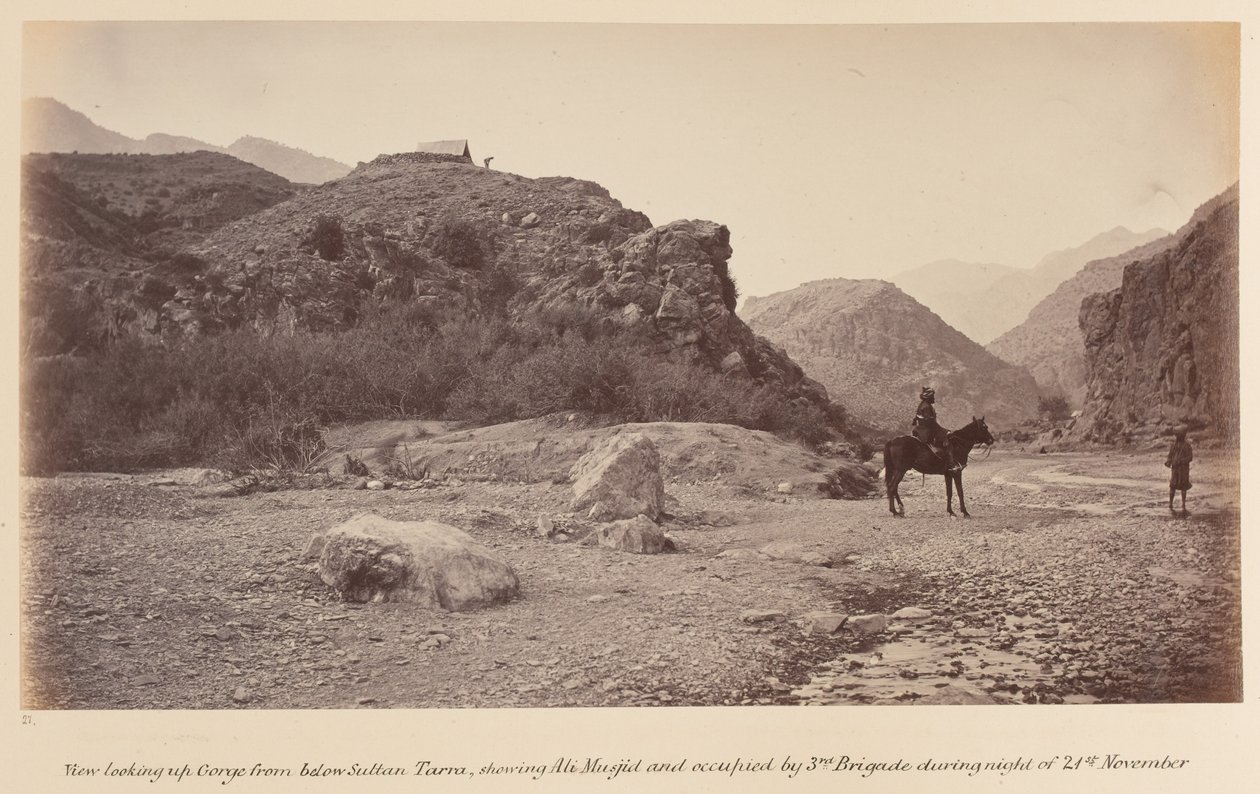„Tarra szultán alulról felnéző kilátás, Ali Musdzsiddal” alkotó: John Burke