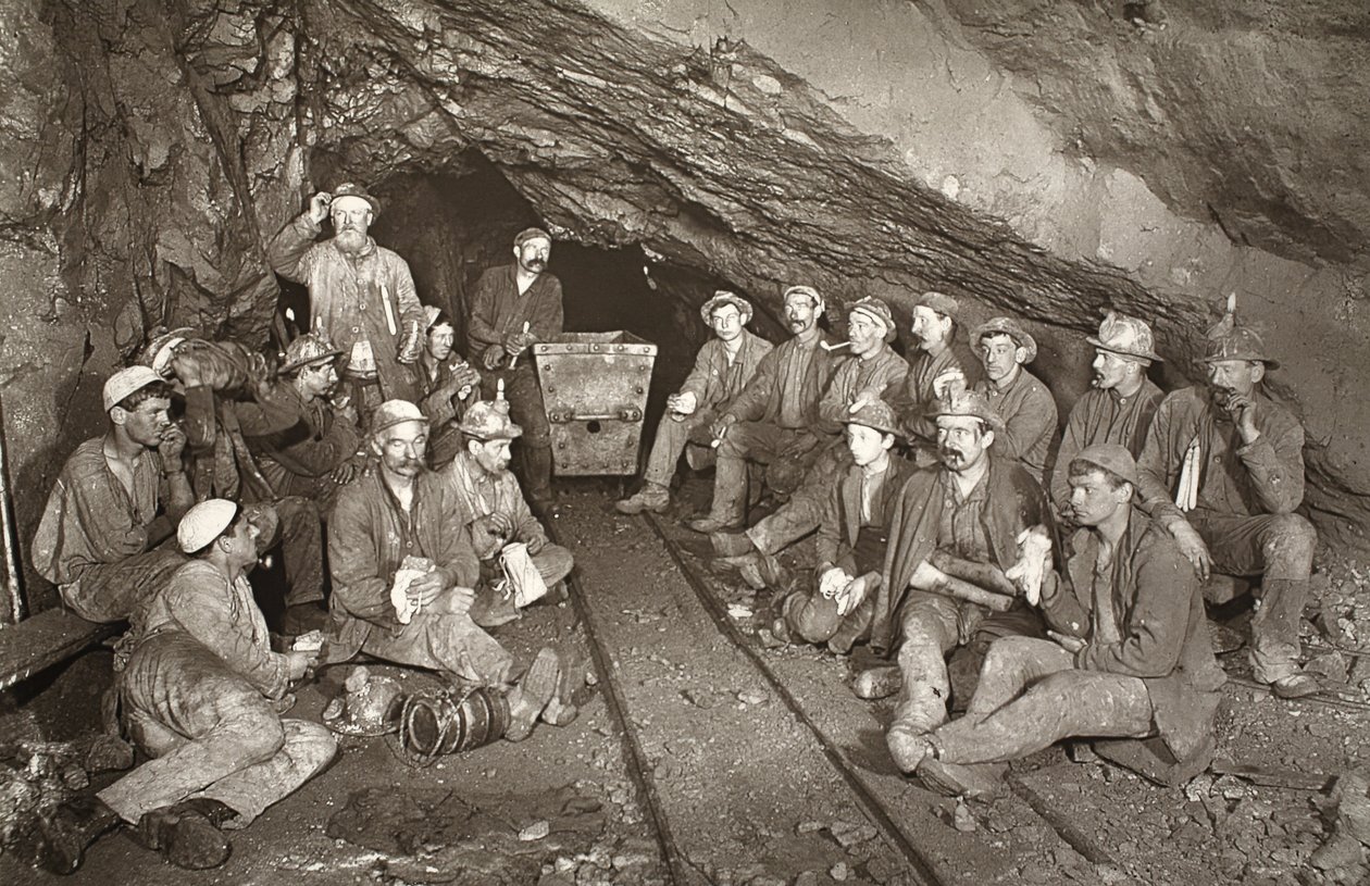 „Croust time”, East Pool bánya, illusztráció a „Mongst mines and miners, vagy Underground Scenes by Flash-Light” című művéből, J.C. Burrows és William Thomas, pub. 1893 (szépia fotó) alkotó: John Charles Burrow