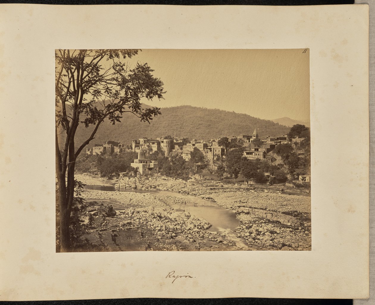 Rajoori alkotó: John Edward Saché