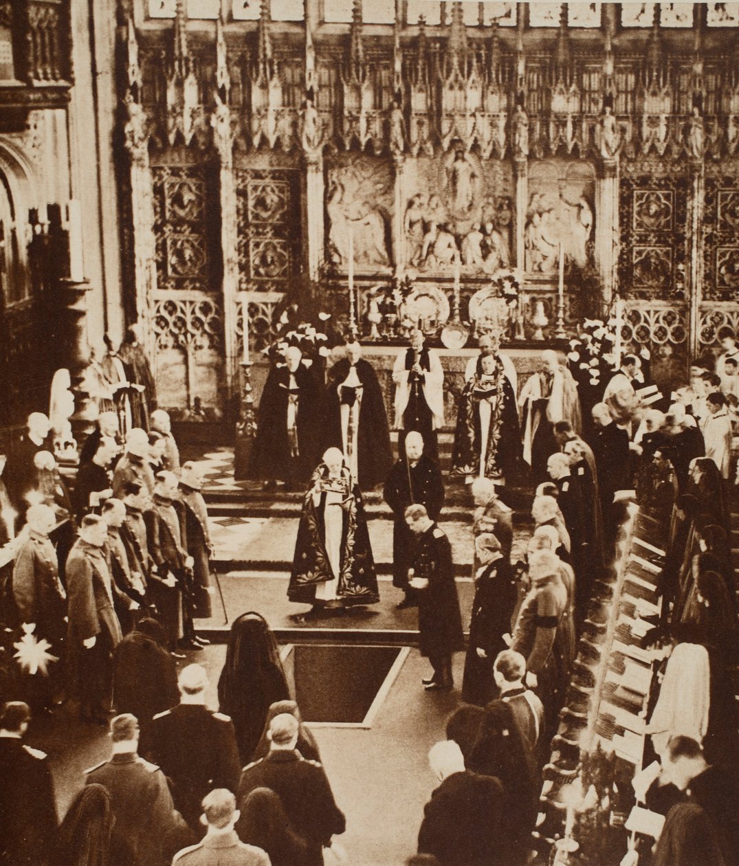 VIII. Edward király földet szór az apja koporsójára, 1936 alkotó: John Hill