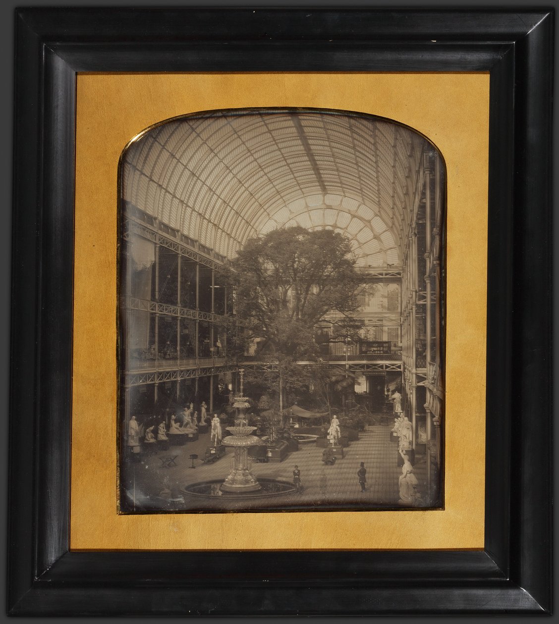 A Kristálypalota a londoni Hyde Parkban alkotó: John Jabez Edwin Mayall