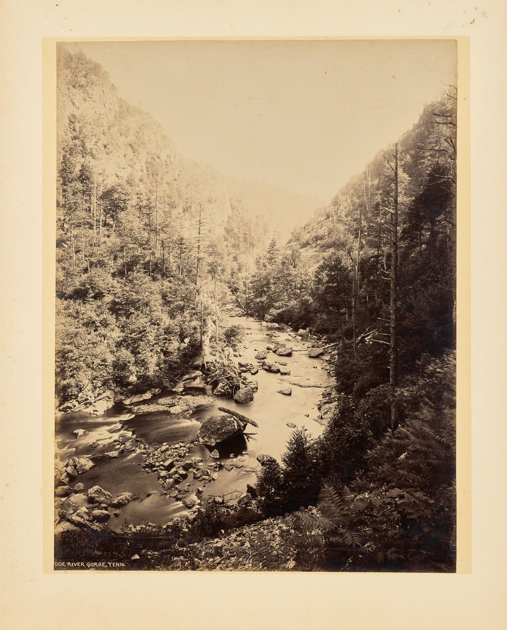 Doe River Gorge, Tennessee alkotó: John K. Hillers