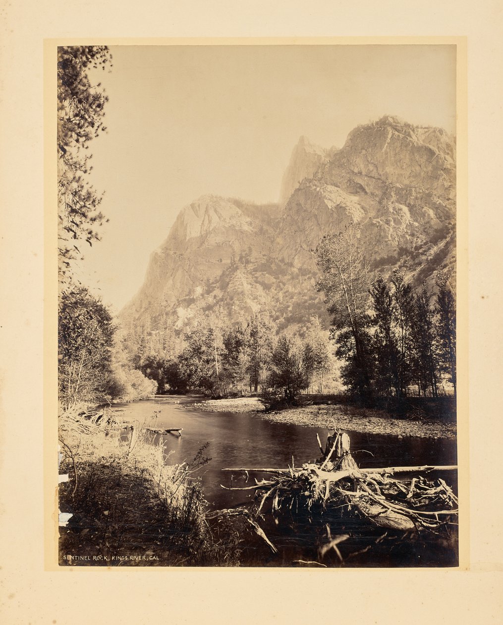 Sentinel Rock, Kings River, Kalifornia alkotó: John K. Hillers