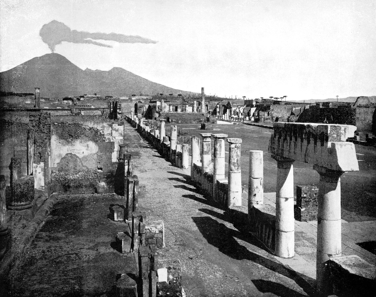 A fórum, Pompei, Olaszország, 1893. alkotó: John L. Stoddard