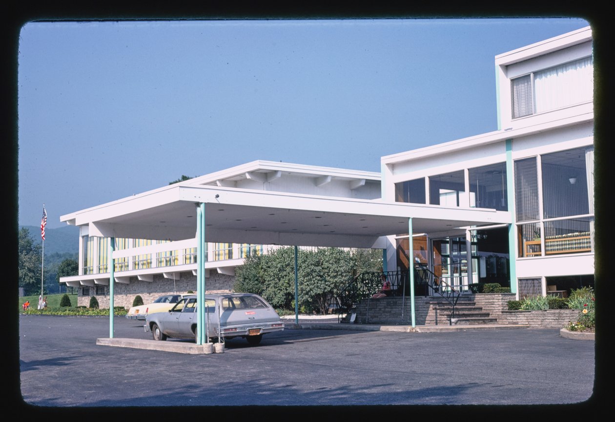 Homowack Hotel and Lodge, Spring Glen, New York, USA alkotó: John Margolies