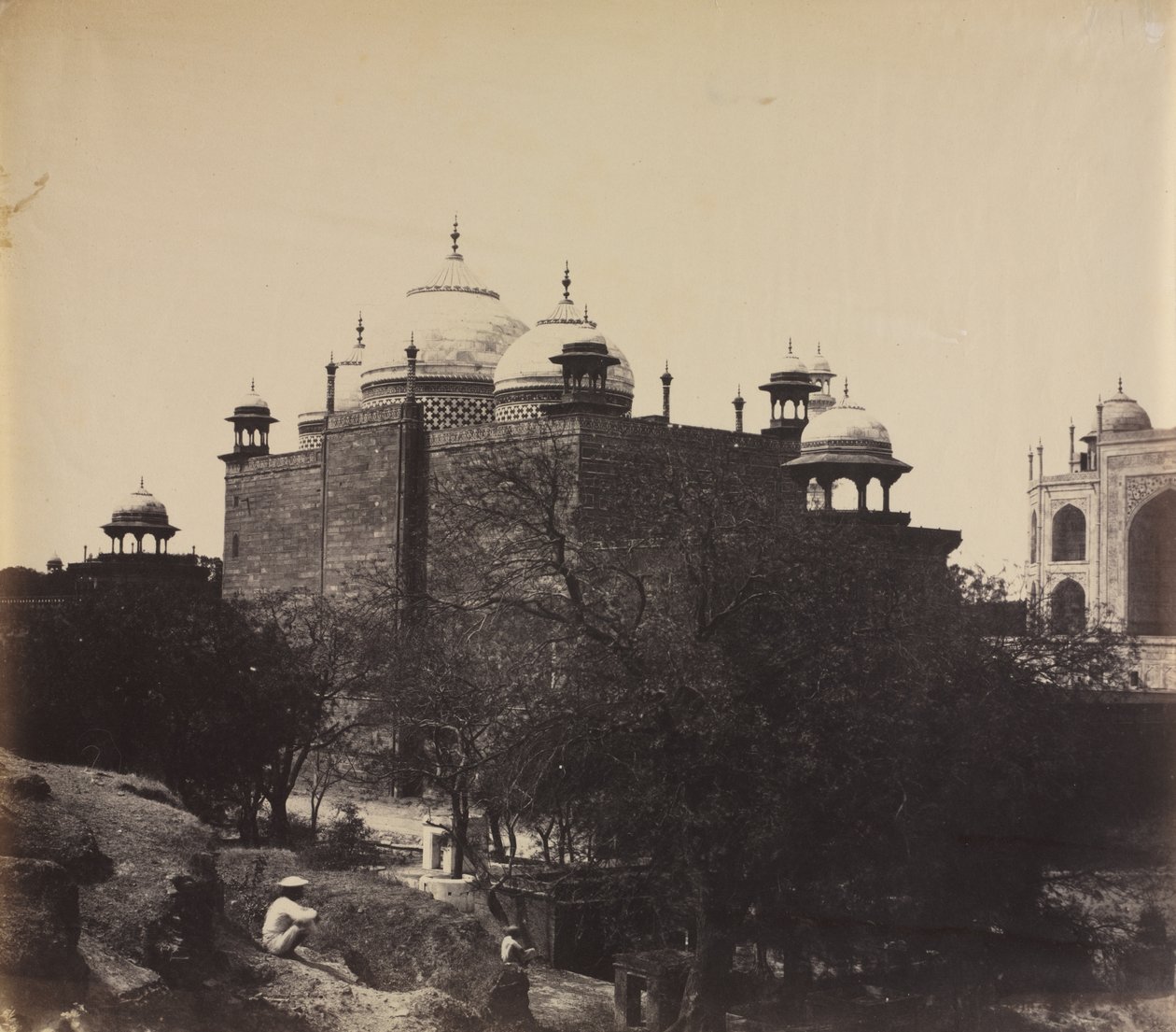 Taj Mahal, A pihenőház hátulnézete, ábrával, c. 1858-1862. alkotó: John Murray